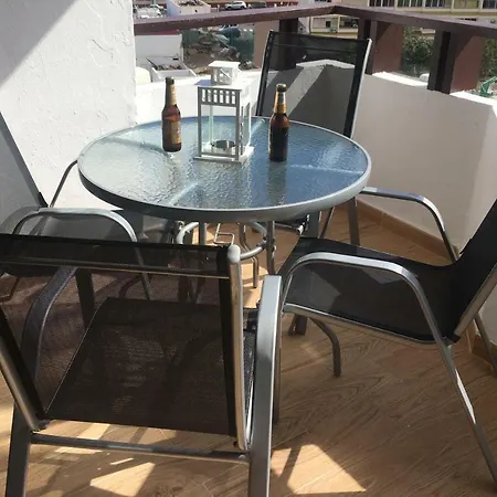 Ohmyhost360 - Sunny Holidays Apartment *