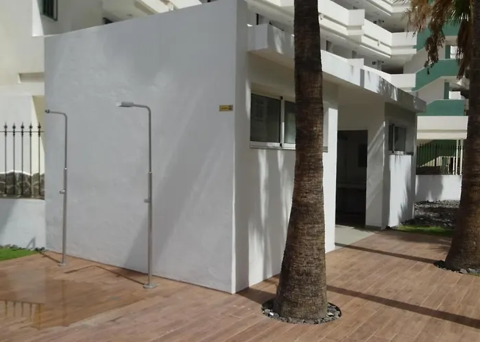 Ohmyhost360 - Sunny Holidays Apartment