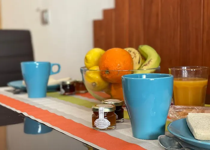 Ohmyhost360 - Sunny Holidays Apartment