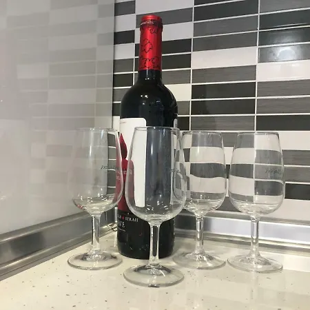 Ohmyhost360 - Sunny Holidays *